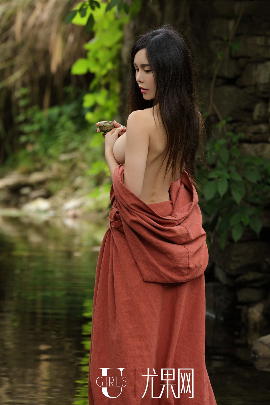 尤果网性感美女最新户外写真图片