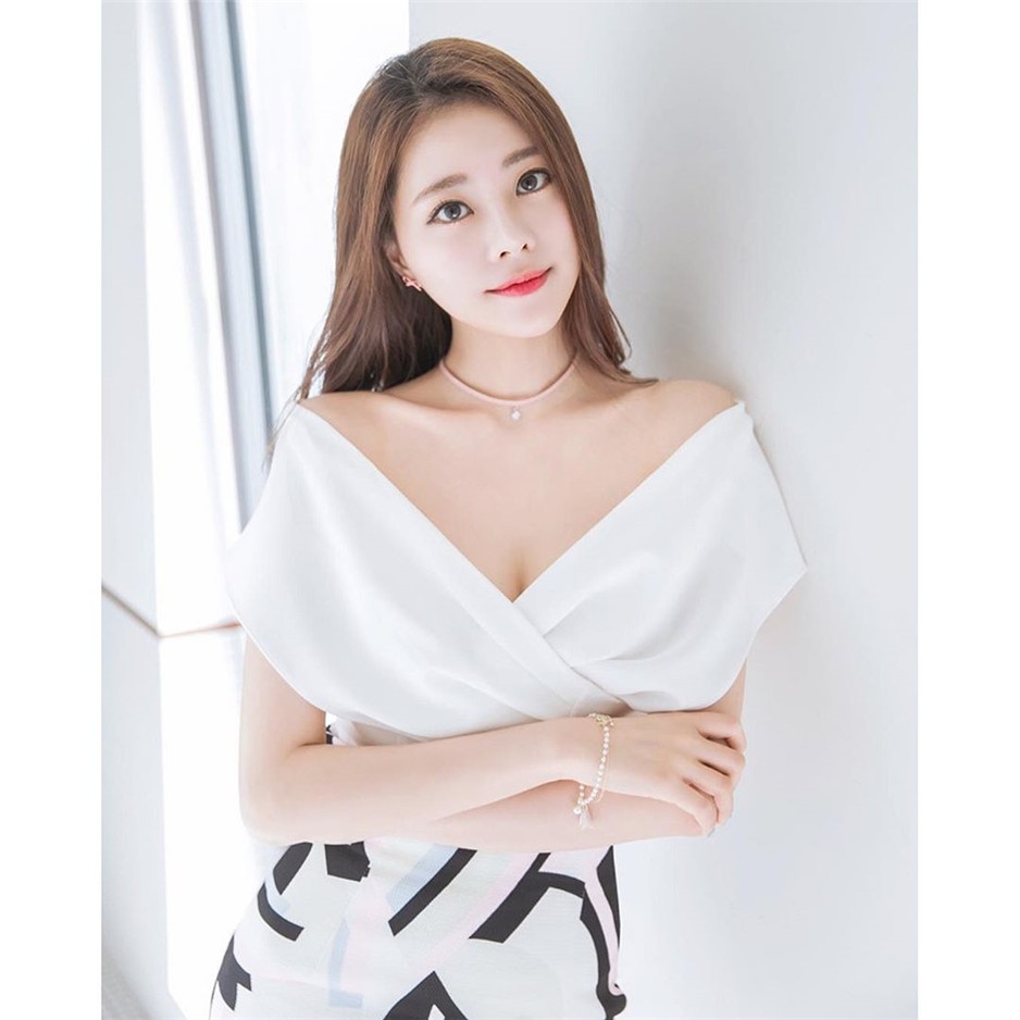 韩国模特金敏英逆天身材美照